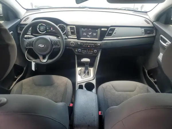 KNDCB3LC1J5161380 2018 KIA NIRO - Image 8