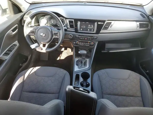 KNDCB3LC1J5169611 2018 KIA NIRO - Image 8