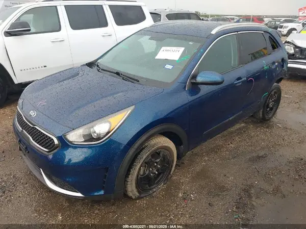 KNDCB3LC1J5210593 2018 KIA NIRO - Image 2