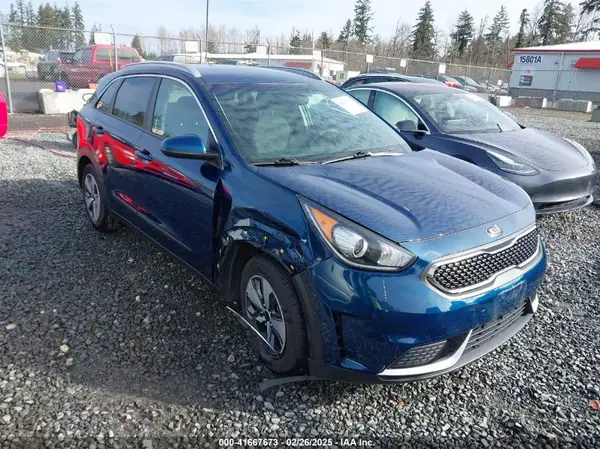 KNDCB3LC1K5216492 2019 KIA NIRO - Image 1