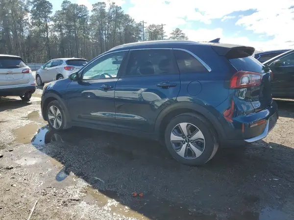KNDCB3LC1K5217044 2019 KIA NIRO - Image 2
