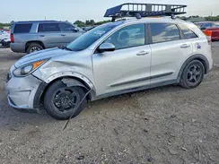 KNDCB3LC1K5218114 2019 KIA NIRO