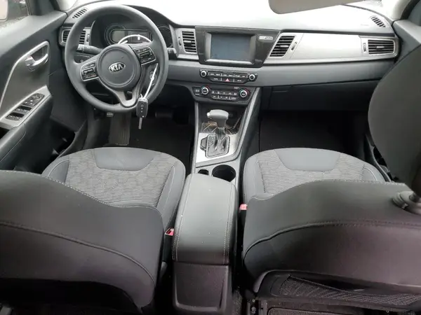 KNDCB3LC1K5241361 2019 KIA NIRO - Image 8