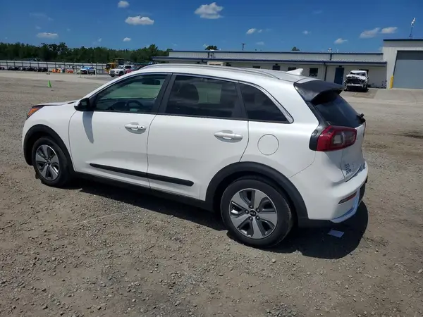 KNDCB3LC1K5243191 2019 KIA NIRO - Image 2