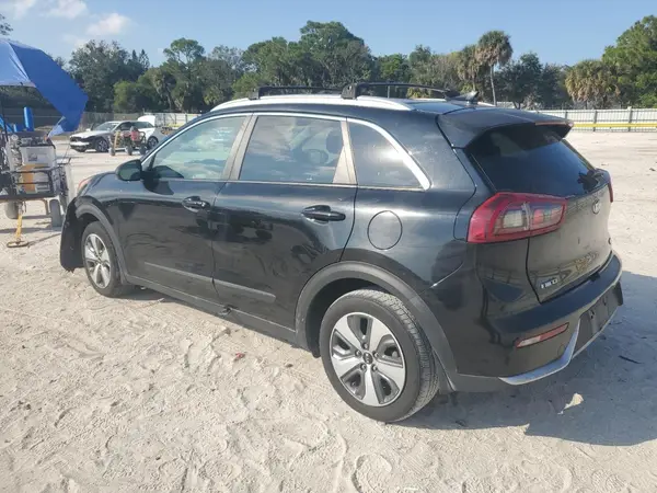 KNDCB3LC1K5243210 2019 KIA NIRO - Image 2