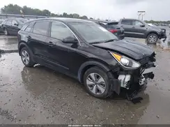 KNDCB3LC1K5244308 2019 KIA NIRO