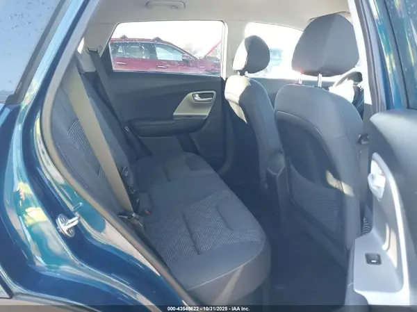 KNDCB3LC1K5250576 2019 KIA NIRO - Image 8