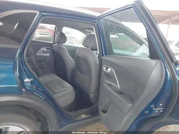 KNDCB3LC1K5250769 2019 KIA NIRO - Image 8