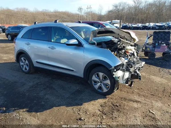 KNDCB3LC1K5254918 2019 KIA NIRO - Image 1