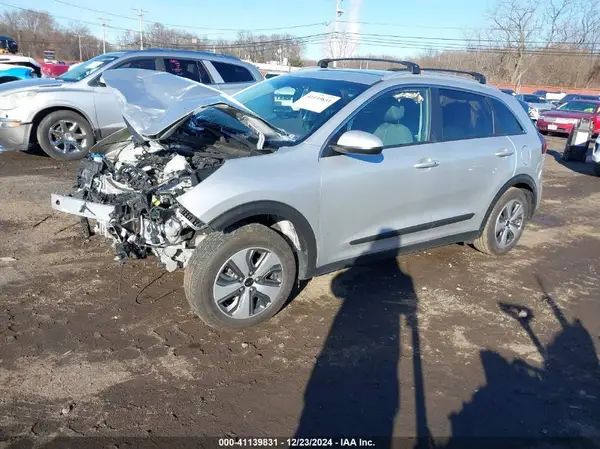 KNDCB3LC1K5254918 2019 KIA NIRO - Image 2