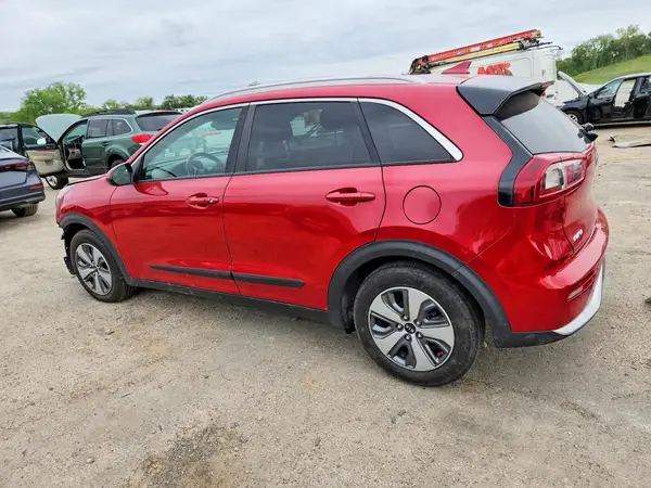 KNDCB3LC1K5259326 2019 KIA NIRO - Image 2