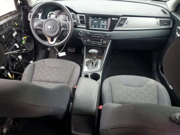 KNDCB3LC1K5264252 2019 KIA NIRO - Image 8
