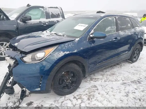 KNDCB3LC1K5265871 2019 KIA NIRO - Image 2