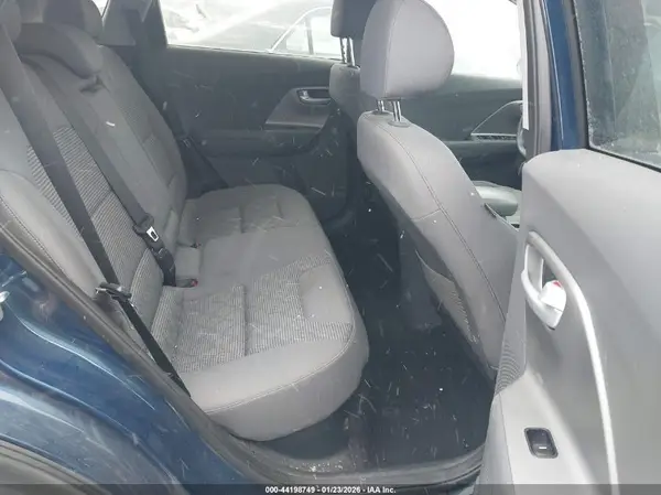 KNDCB3LC1K5265871 2019 KIA NIRO - Image 8
