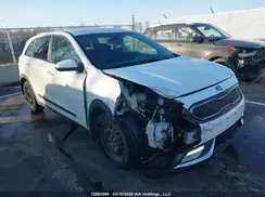 KNDCB3LC1K5281181 2019 KIA NIRO