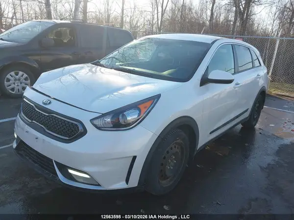 KNDCB3LC1K5281181 2019 KIA NIRO - Image 2