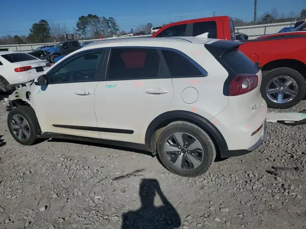 KNDCB3LC1K5292407 2019 KIA NIRO - Image 2