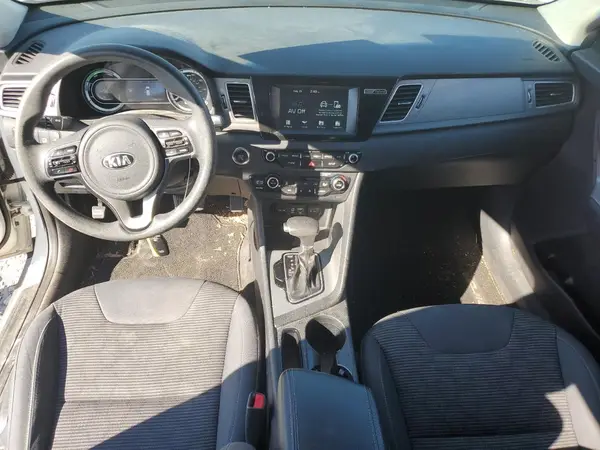 KNDCB3LC1K5292407 2019 KIA NIRO - Image 8