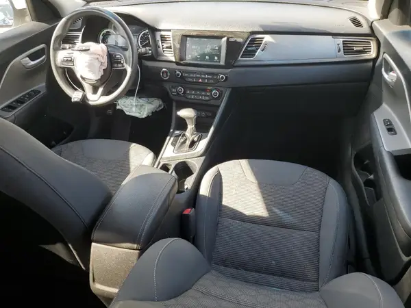 KNDCB3LC1K5298157 2019 KIA NIRO - Image 8