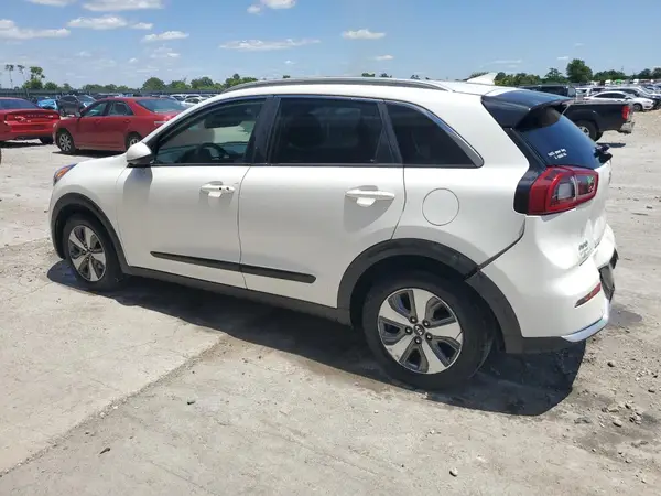 KNDCB3LC1K5299518 2019 KIA NIRO - Image 2