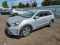 KNDCB3LC1K5302823 2019 KIA NIRO