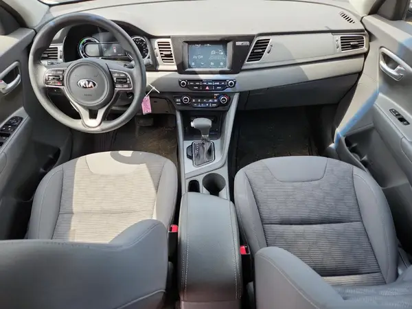 KNDCB3LC1K5302823 2019 KIA NIRO - Image 8