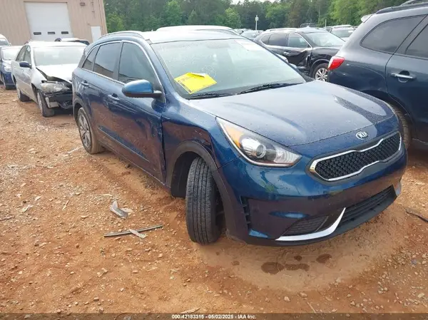 KNDCB3LC1K5336079 2019 KIA NIRO - Image 1