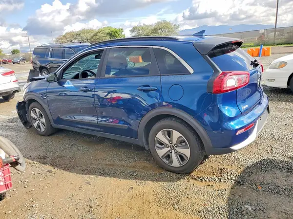 KNDCB3LC1K5336650 2019 KIA NIRO - Image 2