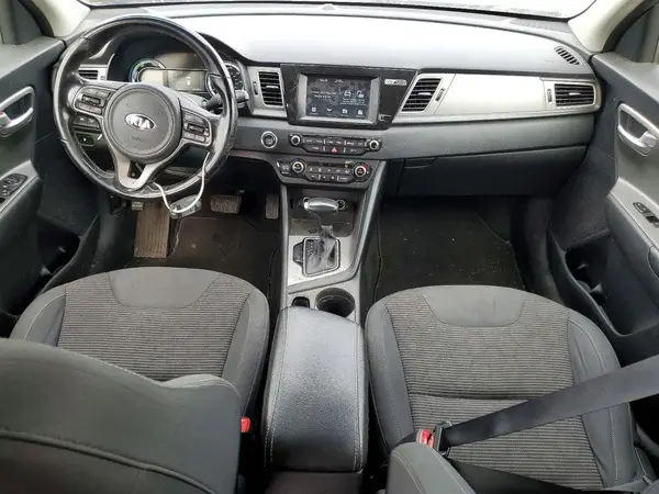 KNDCB3LC1K5350449 2019 KIA NIRO - Image 8