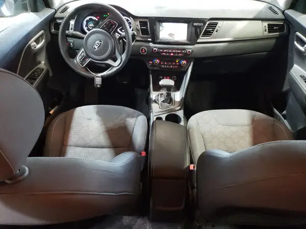 KNDCB3LC1K5356459 2019 KIA NIRO - Image 8