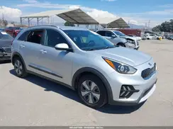 KNDCB3LC1L5395117 2020 KIA NIRO