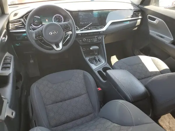 KNDCB3LC1L5396249 2020 KIA NIRO - Image 8