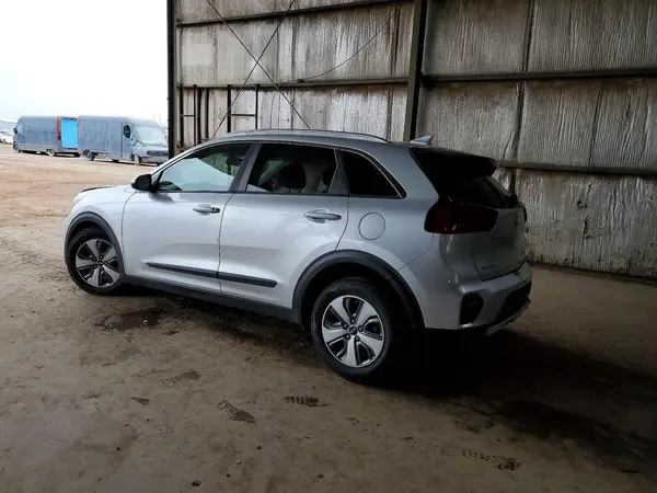KNDCB3LC1L5398387 2020 KIA NIRO - Image 2