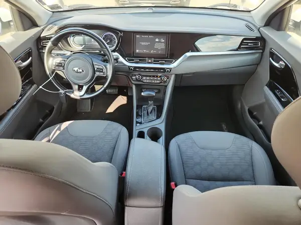 KNDCB3LC1L5400865 2020 KIA NIRO - Image 8