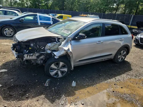 KNDCB3LC1L5426978 2020 KIA NIRO - Image 1