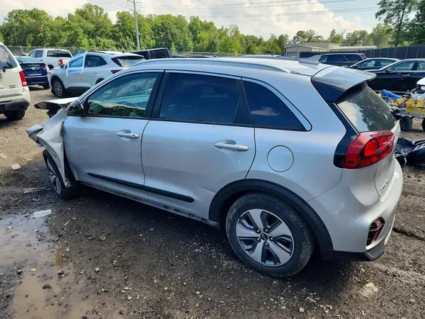 KNDCB3LC1L5426978 2020 KIA NIRO - Image 2