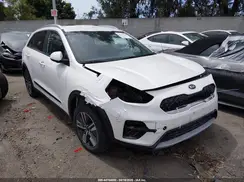KNDCB3LC1L5451296 2020 KIA NIRO