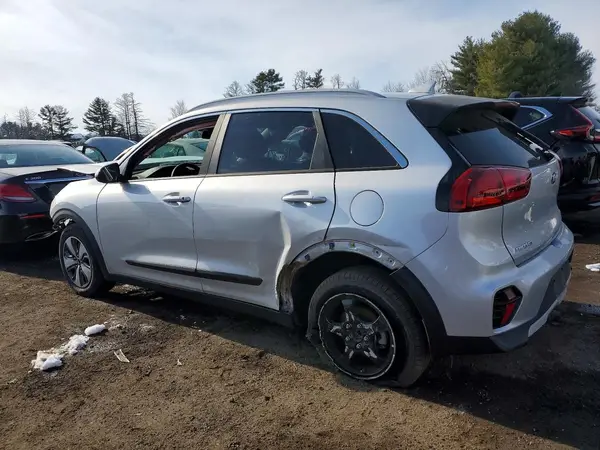 KNDCB3LC1M5462851 2021 KIA NIRO - Image 2
