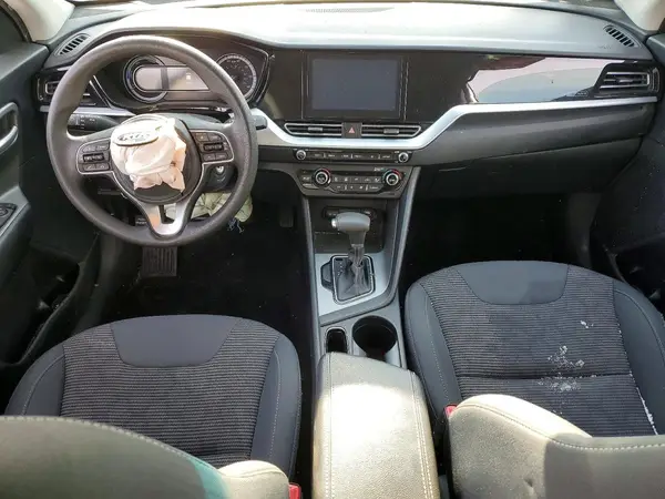 KNDCB3LC1M5462851 2021 KIA NIRO - Image 8