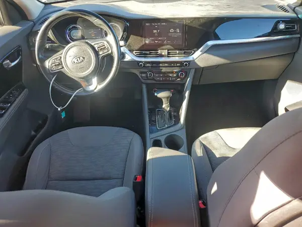 KNDCB3LC1M5469928 2021 KIA NIRO - Image 8