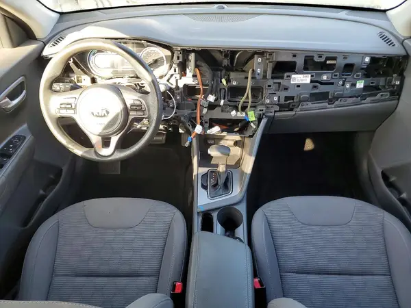 KNDCB3LC1M5477379 2021 KIA NIRO - Image 8