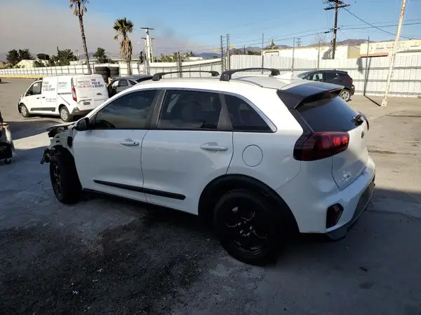 KNDCB3LC1M5489094 2021 KIA NIRO - Image 2