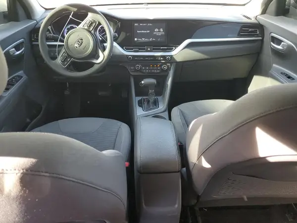 KNDCB3LC1M5489094 2021 KIA NIRO - Image 8