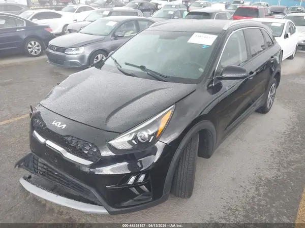 KNDCB3LC1N5507224 2022 KIA NIRO - Image 2