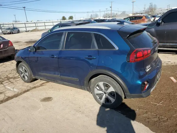 KNDCB3LC1N5532916 2022 KIA NIRO - Image 2