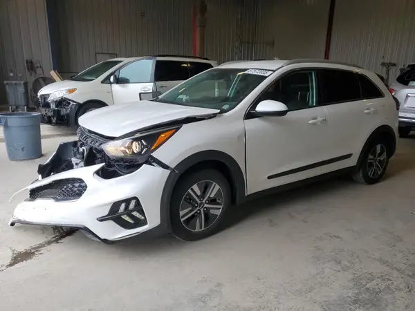 KNDCB3LC1N5549571 2022 KIA NIRO - Image 1