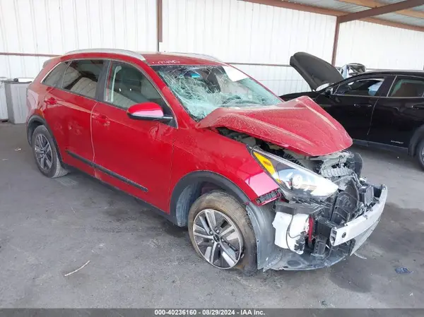 KNDCB3LC1N5549795 2022 KIA NIRO - Image 1
