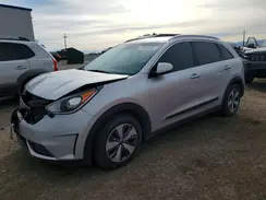 KNDCB3LC2H5039461 2017 KIA NIRO