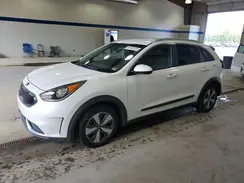 KNDCB3LC2H5044076 2017 KIA NIRO