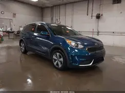 KNDCB3LC2H5048323 2017 KIA NIRO